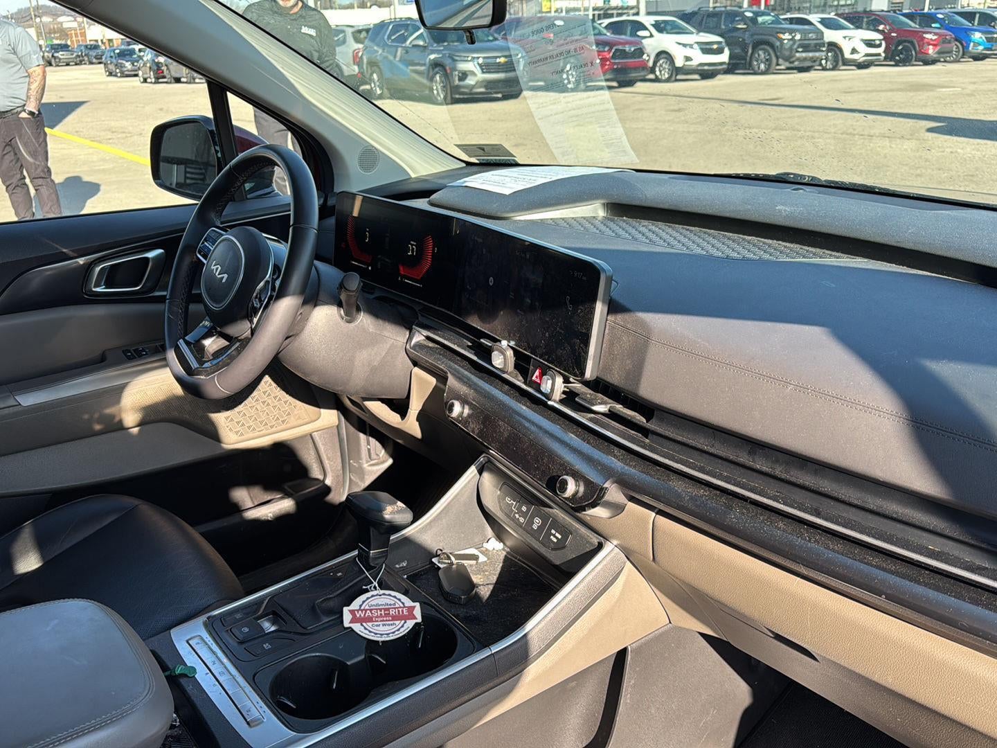 2025 Kia Carnival LXS