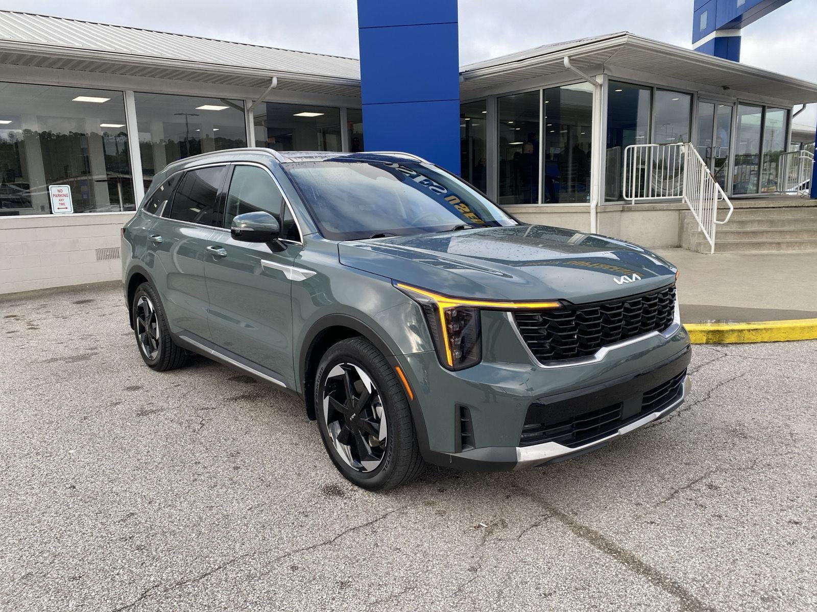 2025 Kia SORENTO HYBRID SUV