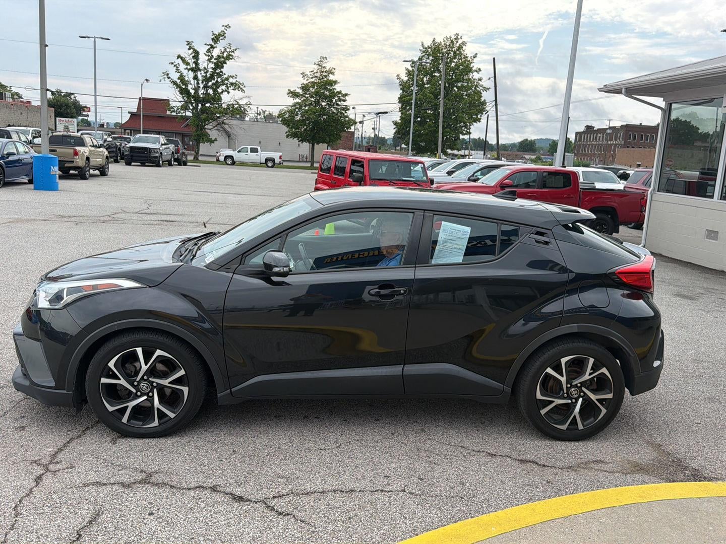 2018 Toyota C-HR XLE