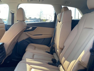 2023 Audi Q7 Premium