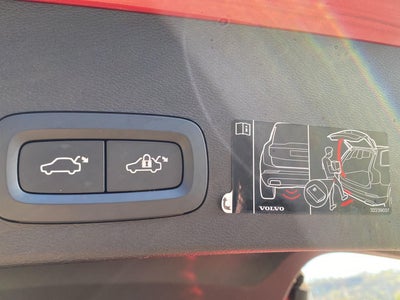 2021 Volvo XC40 R-Design