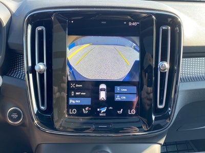 2021 Volvo XC40 R-Design